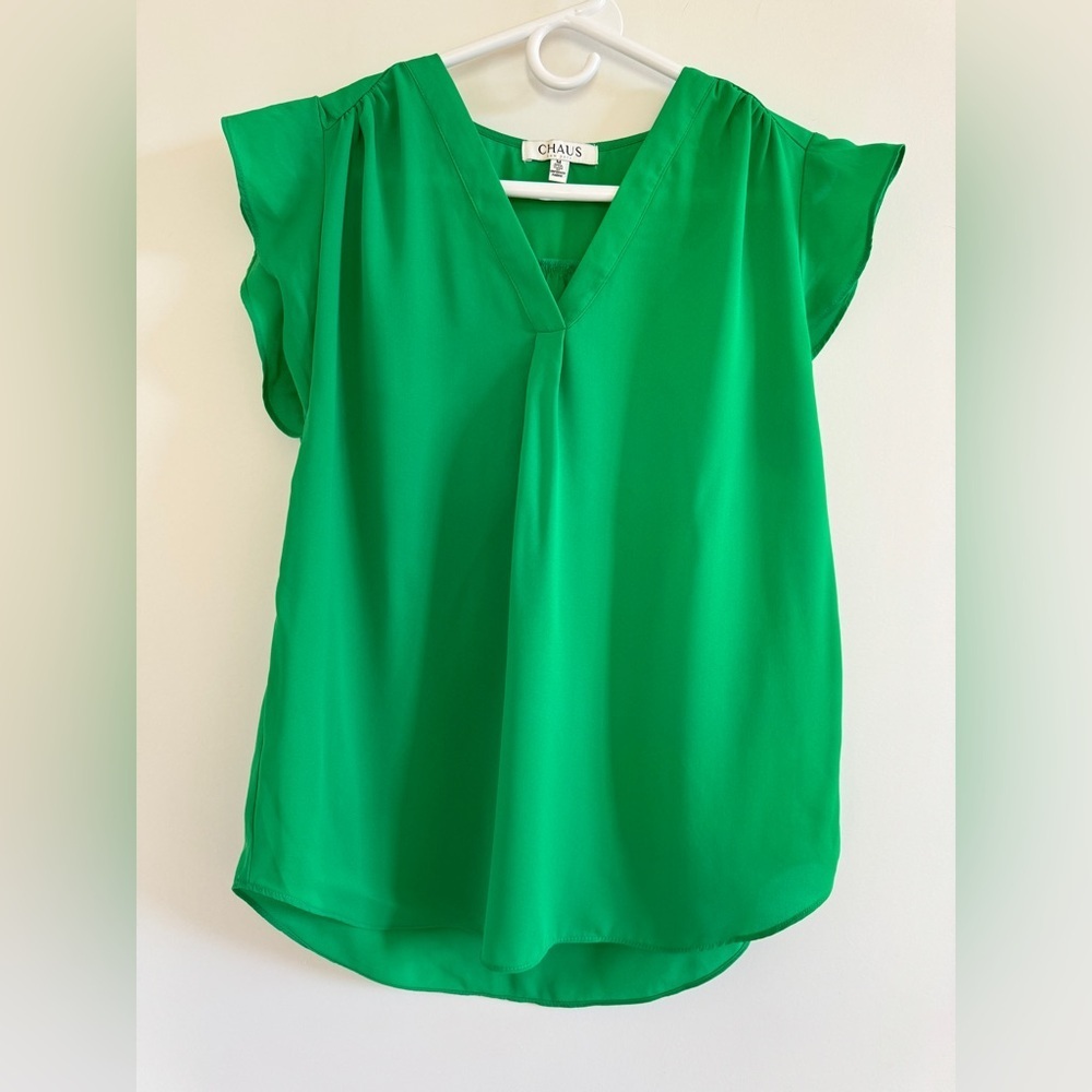 NWT Chaus Women's Green V-Neck Top M